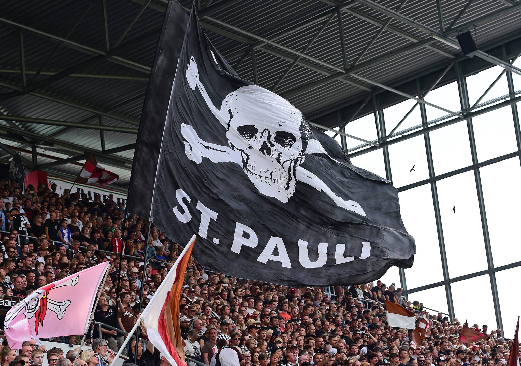 Санкт паули. St Pauli мерч. Национализм St Pauli. Ария St Pauli. Ультрас ar Паули.